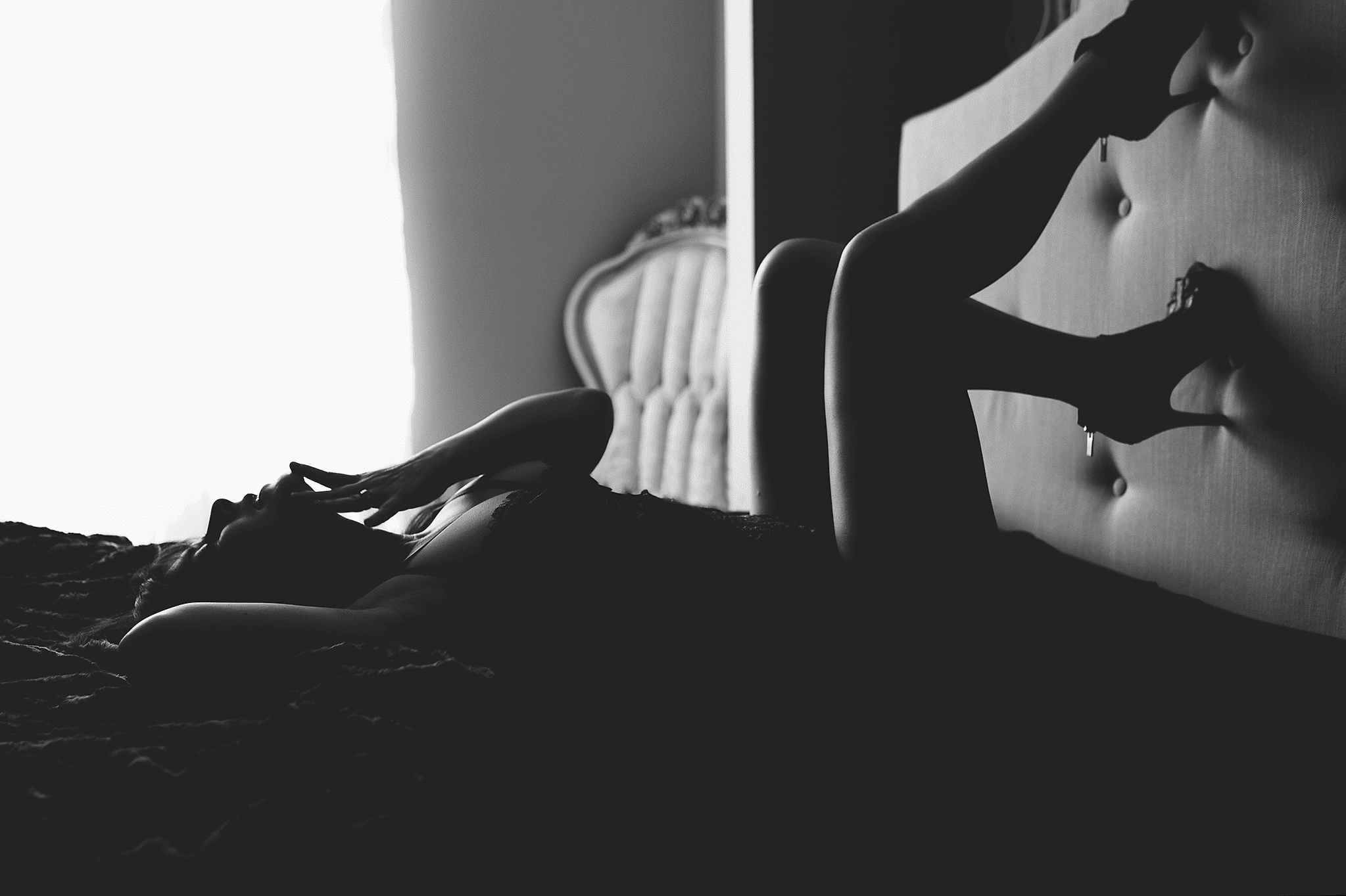 swansboro nc hubert nc sneads ferry nc new bern nc mmorehead city nc emerald isle nc boudoir photographer boudoir photograhy lingerie intimate photos